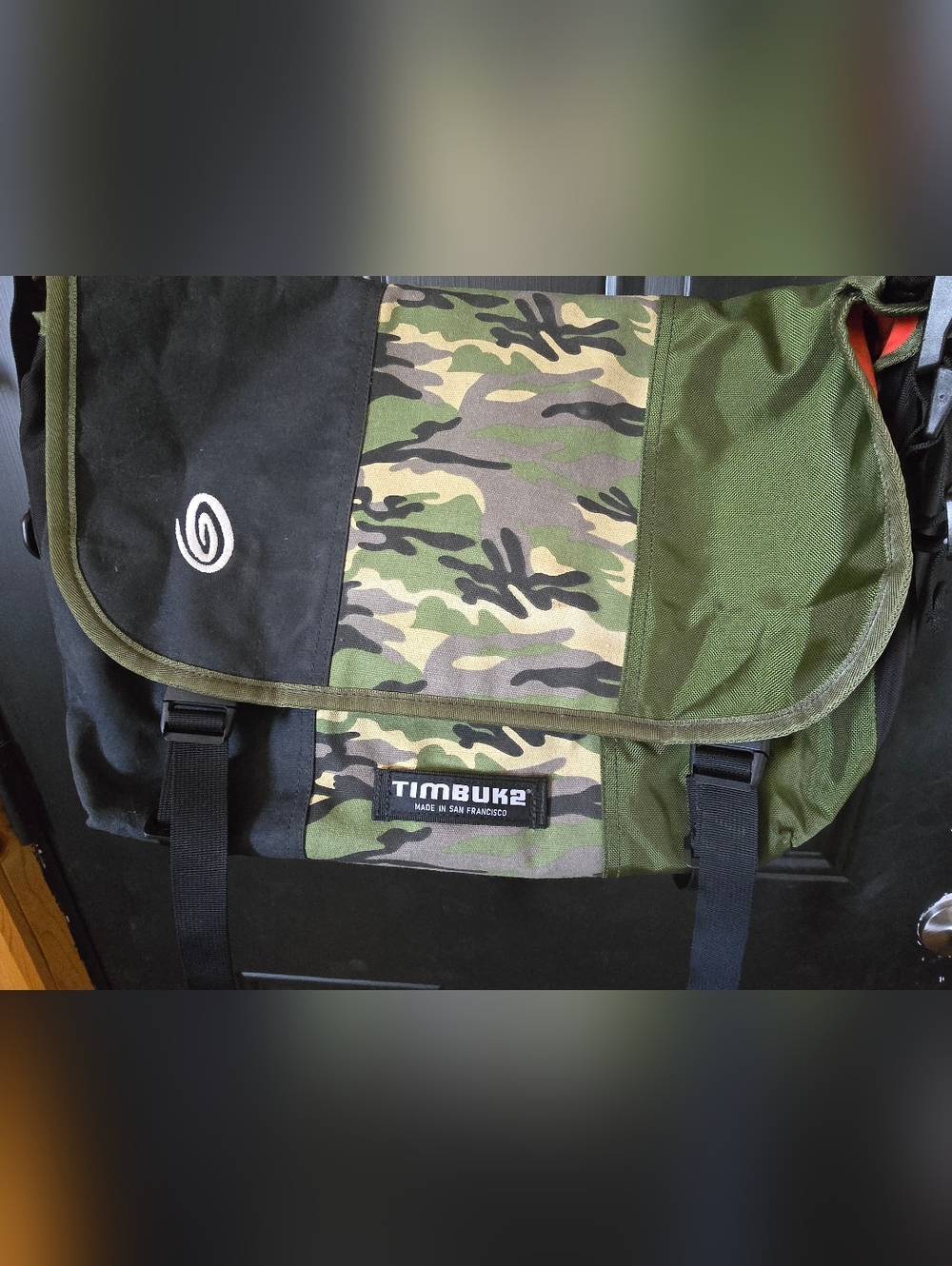 Timbuk2 Green Camo Messenger Bag - Picture 2 of 10